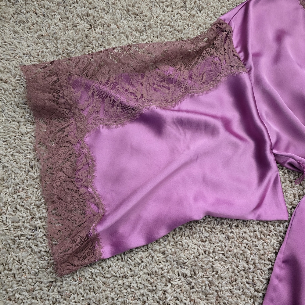New With Tags Victoria's Secret Kimono Robe - Size XS - Picture 6 of 13
